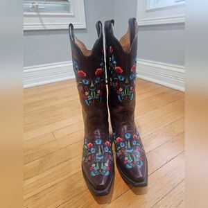 Embroidered Brown Leather Western Heeled Boots